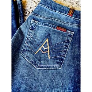 SOLD Women’s 7 For All Mankind A Pocket Flare Jeans